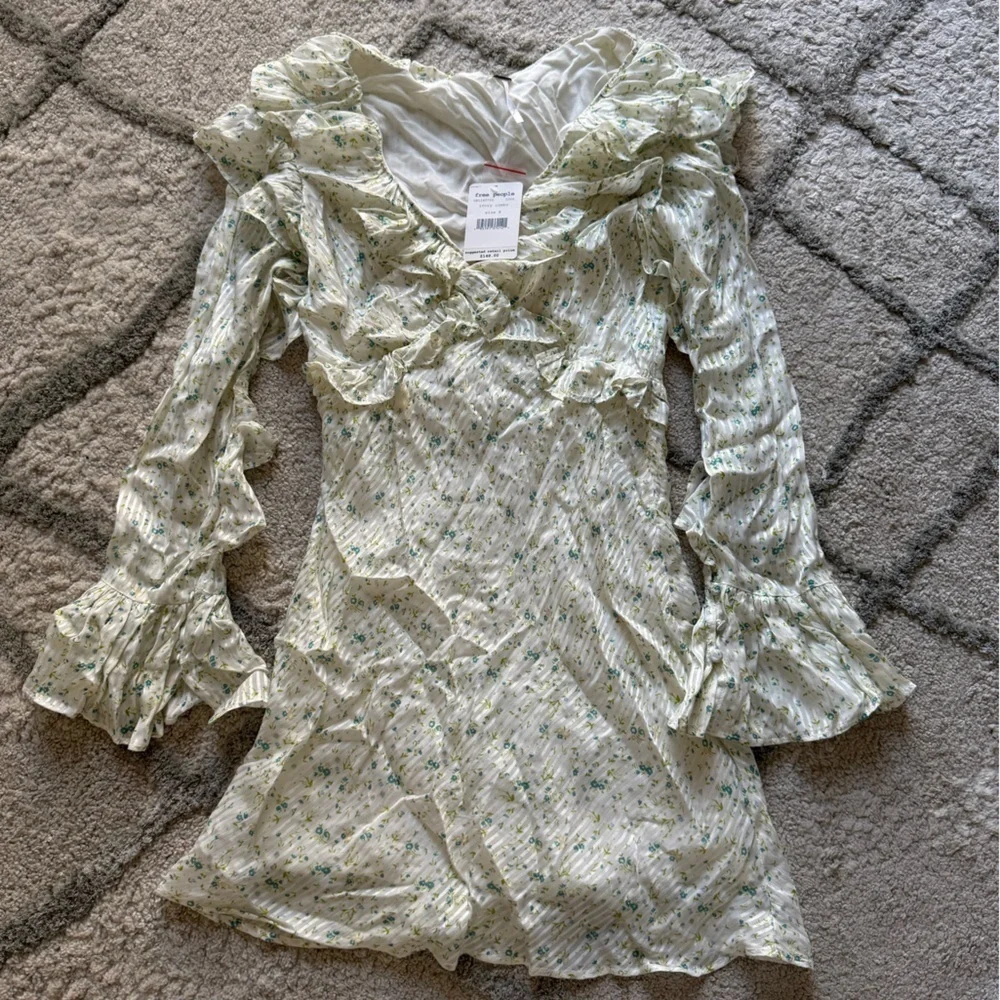 Free People Sweetest Thing Mini Dress sweet floral cream blue ruffle 8 new